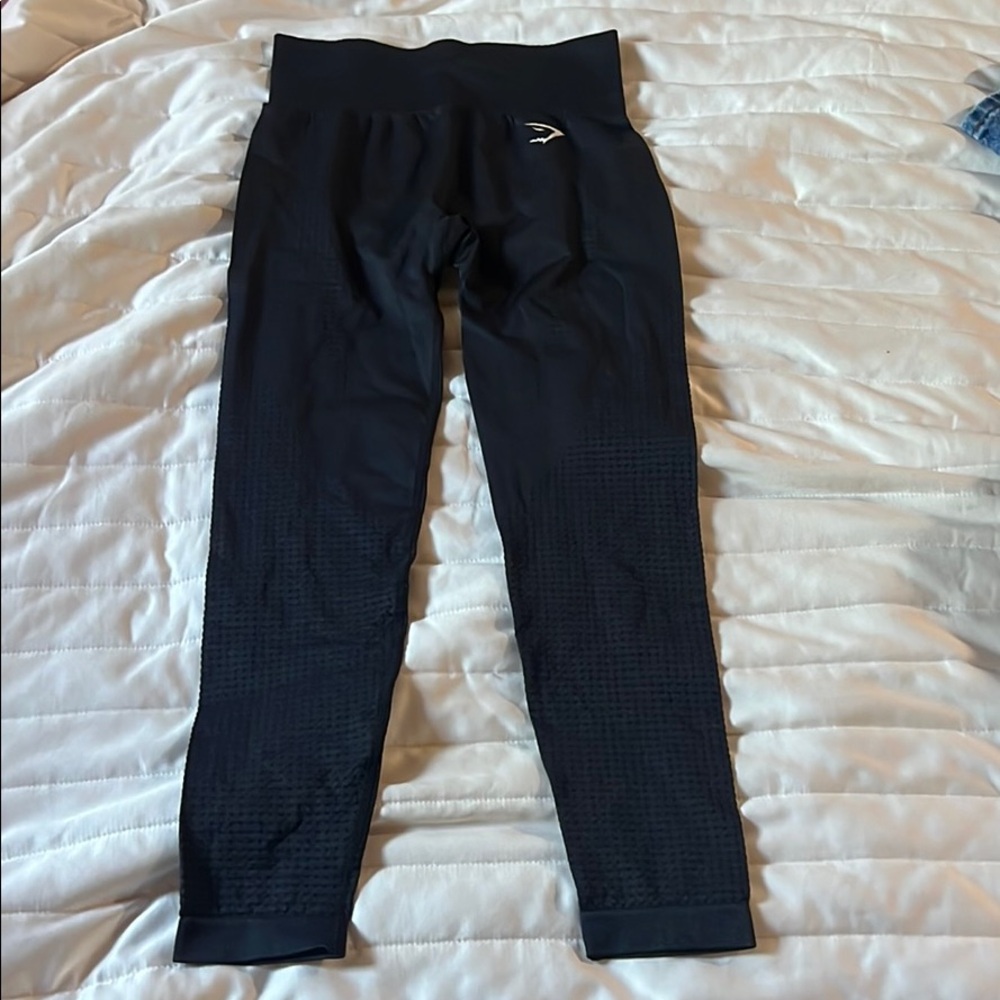 Black Gymshark leggings